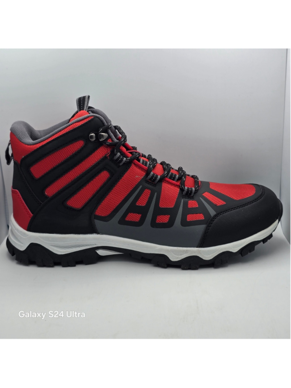Men's Ecko Unltd. Hiking Boots Size 8.5 Red and Black